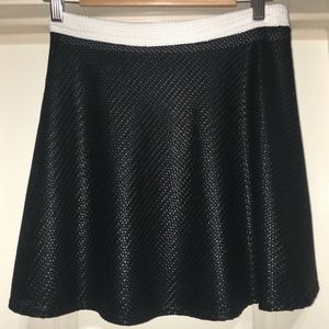 Saks Fifth Ave Black White Skirt Braided Fabric